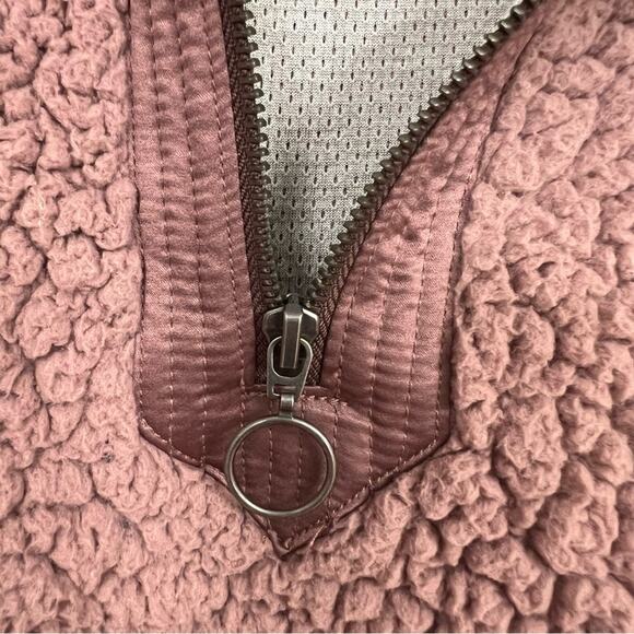 Abercrombie & Fitch Pink Teddy Bear Jacket Sweater Womens S Pullover Quarter Zip - Picture 6 of 8
